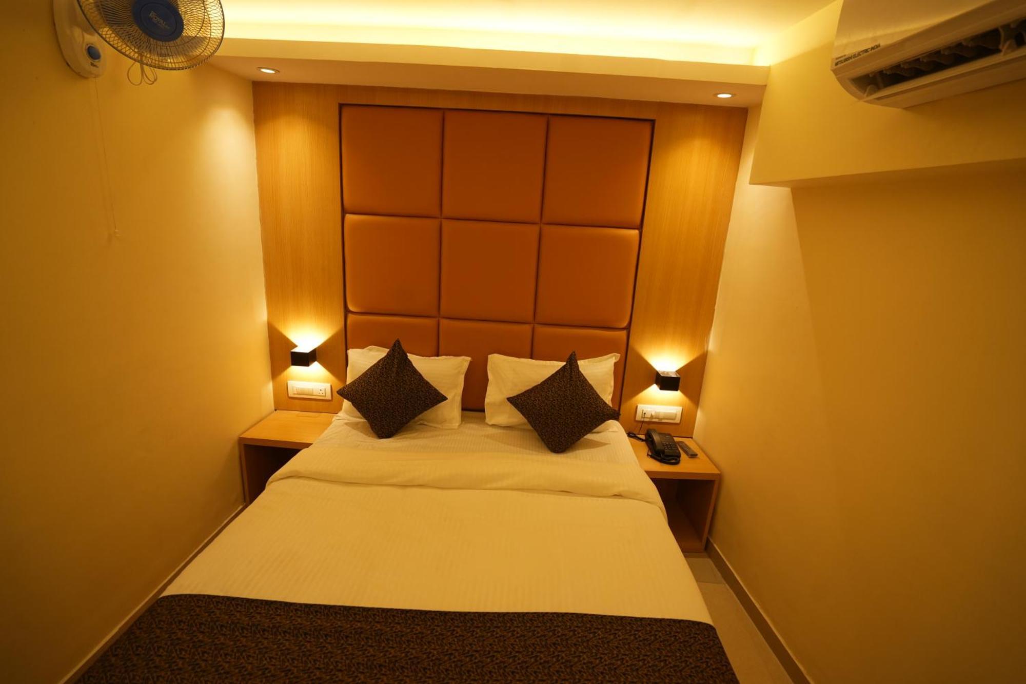 Hotel Boston Βομβάη Εξωτερικό φωτογραφία